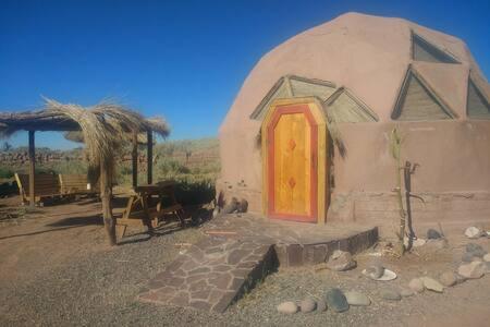 cabanas en san pedro de atacama domo del desierto 1